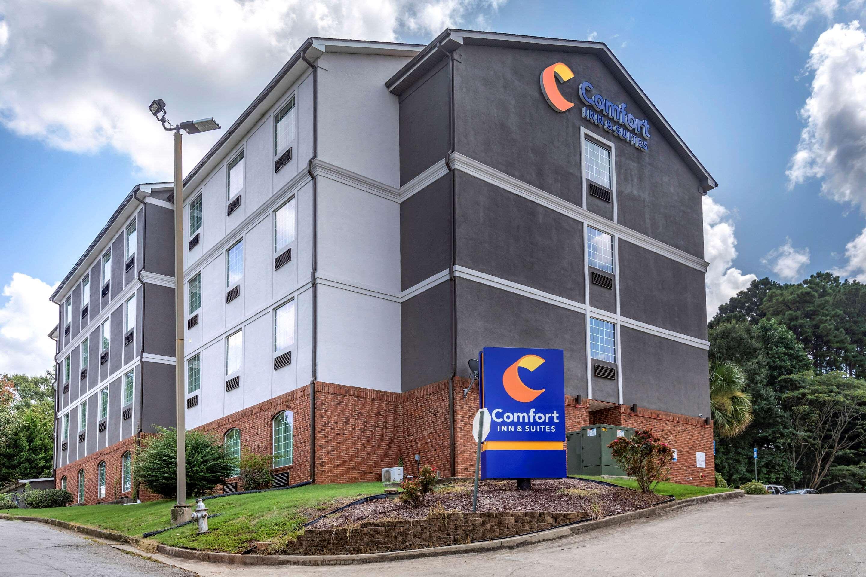 Comfort Inn & Suites Villa Rica Bagian luar foto